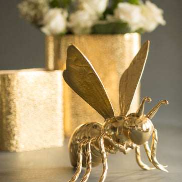 Queen Bee Gold - Nima Oberoi Lunares