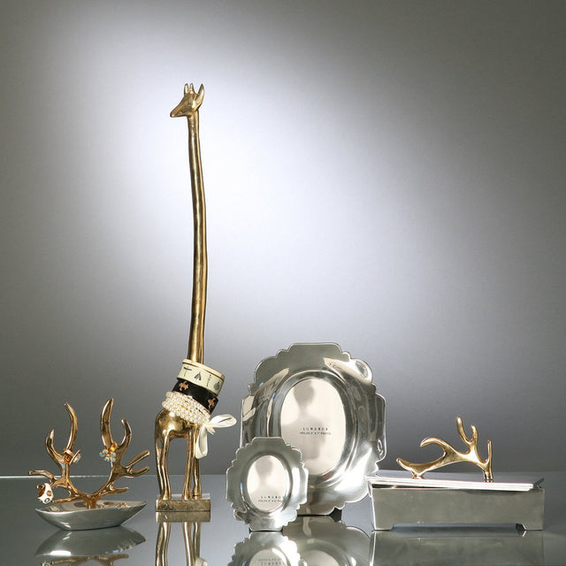 Giraffe - Nima Oberoi Lunares
