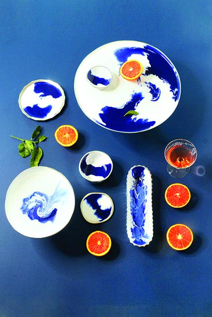 Aquos Cracker Dish Blue - Blue Dish | Nima Oberoi Lunares